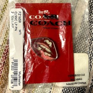 Coach Lips Enamel Red Pin